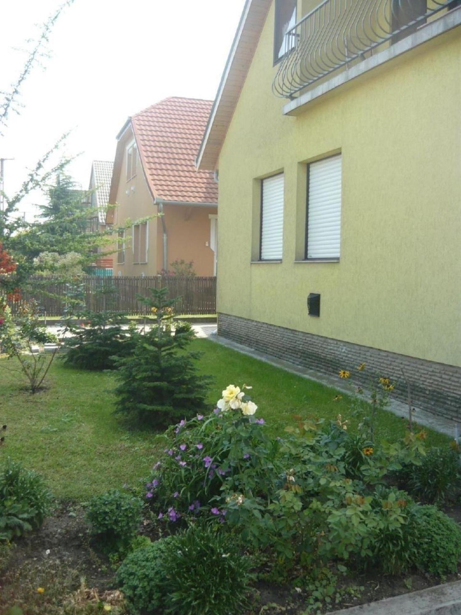 Klimatisierte Ferienwohnung In Balatonboglar Mit Moeblierter Terrasse ภายนอก รูปภาพ